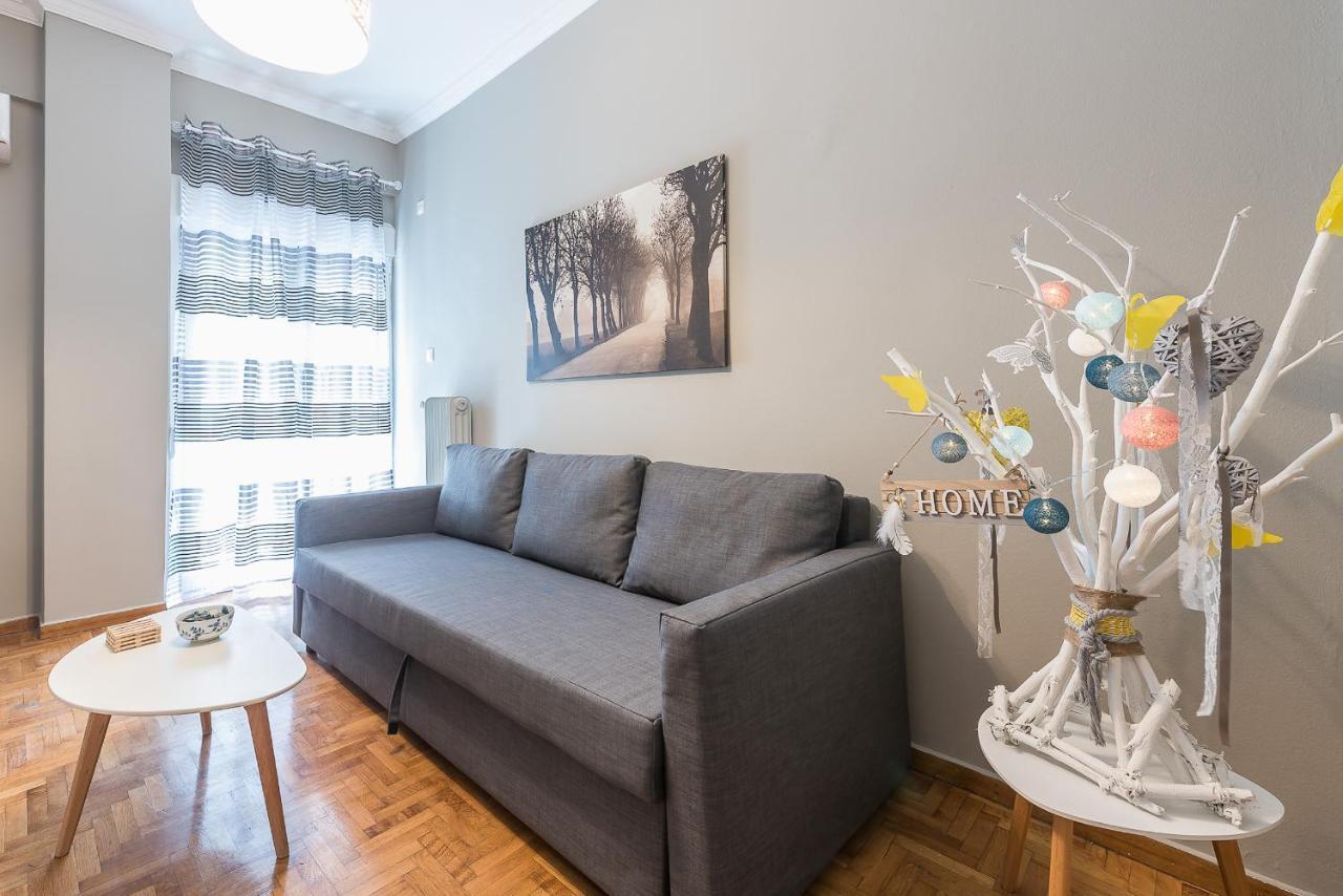 Modern City Apartment By Cloudkeys Athena Bagian luar foto